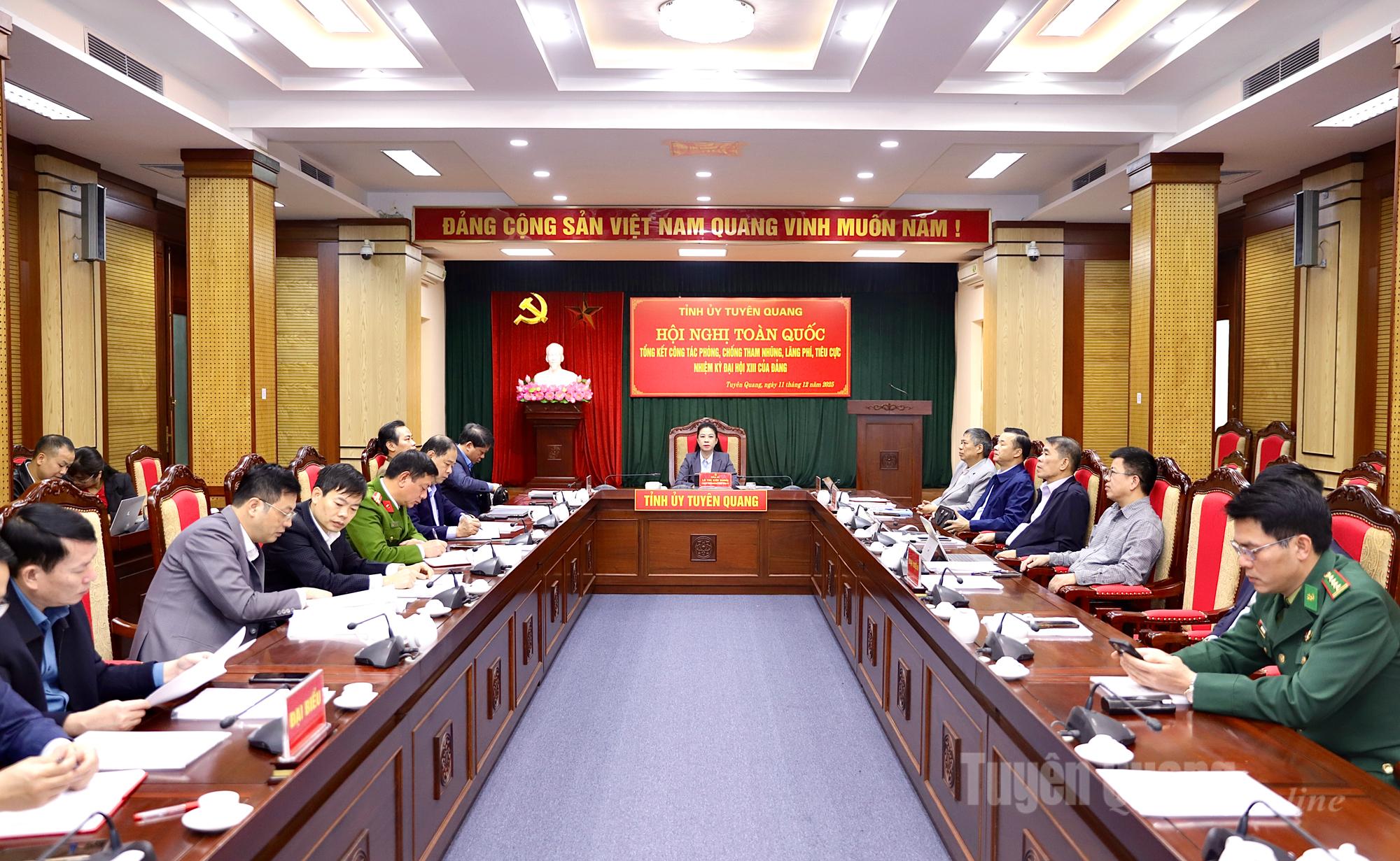 Toàn cảnh các đại biểu dự tại điểm cầu tỉnh.