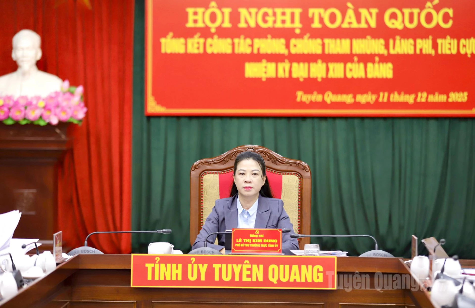 Phó Bí thư Thường trực Tỉnh ủy Lê Thị Kim Dung dự và chủ trì tại điểm cầu tỉnh