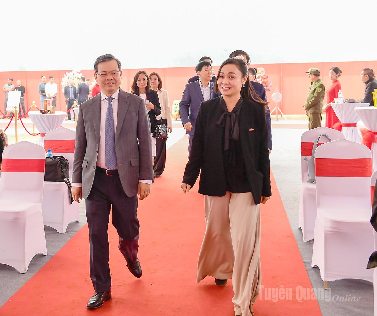 Đồng chí Chủ tịch HĐND tỉnh Nguyễn Văn Sơn dự Lễ khởi công dự án công trình thương mại GO! Tuyên Quang, tại phường An Tường.