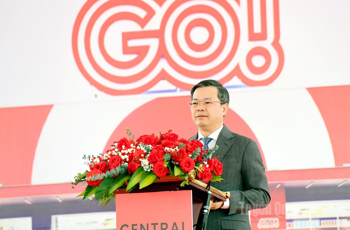 Đồng chí Phó Bí thư Tỉnh ủy, Chủ tịch HĐND tỉnh Nguyễn Văn Sơn phát biểu tại buổi lễ.