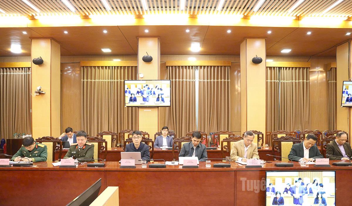  Các đại biểu dự họp tại điểm cầu Tuyên Quang.