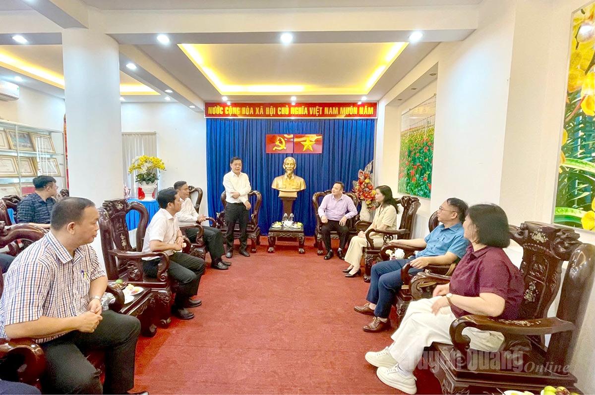 Hội Nông dân tỉnh làm việc với Hội Nông dân Thành phố Hồ Chí Minh.