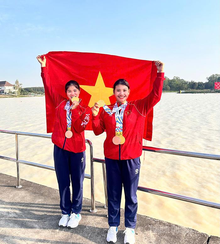 Hai VĐV Ma Thị Thùy và Lý Thị Na cùng đồng đội giành Huy chương Vàng và Huy chương Đồng tại SEA GAMES 33