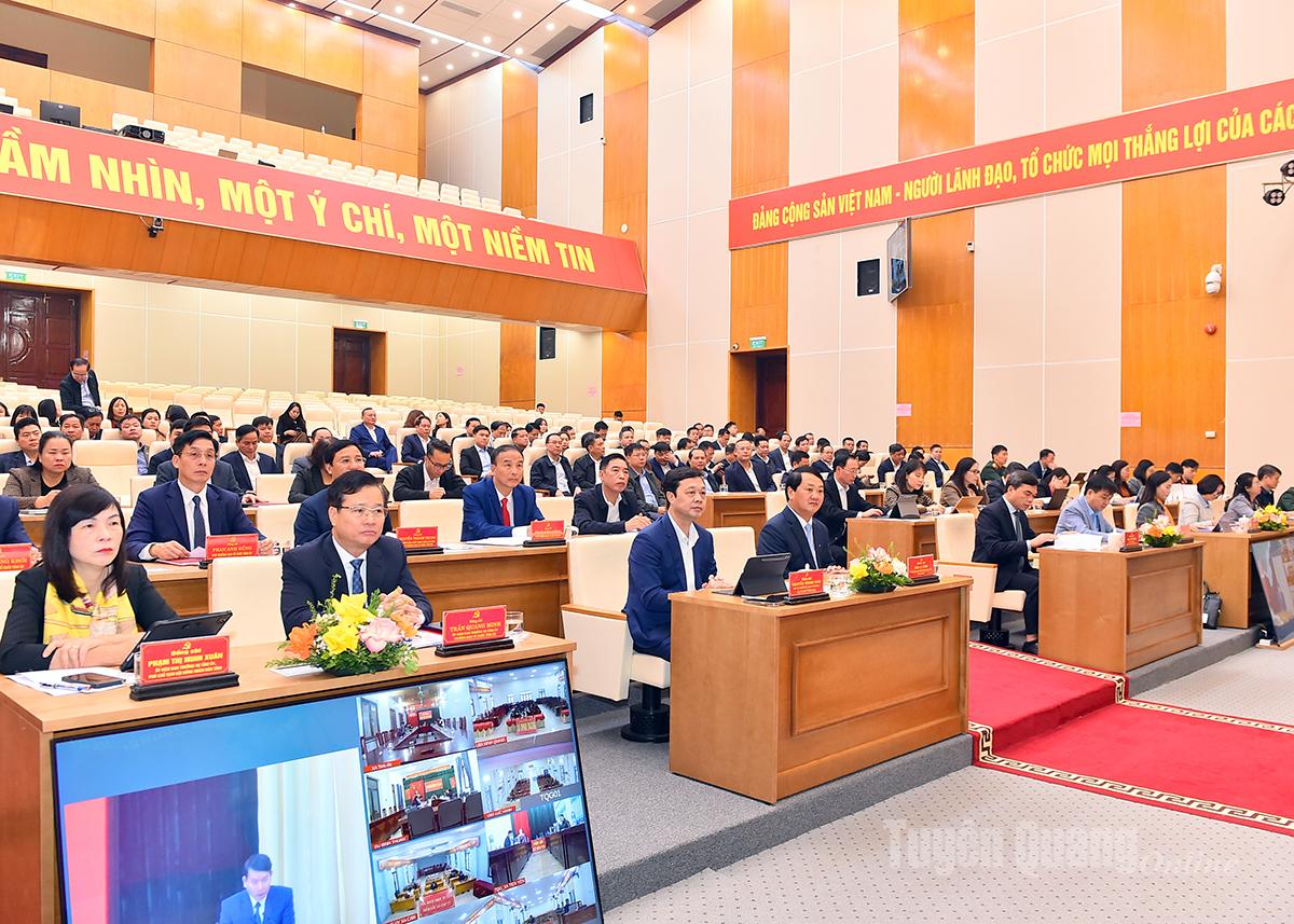 Toàn cảnh hội nghị tổng kết công tác tổ chức xây dựng Đảng năm 2025.