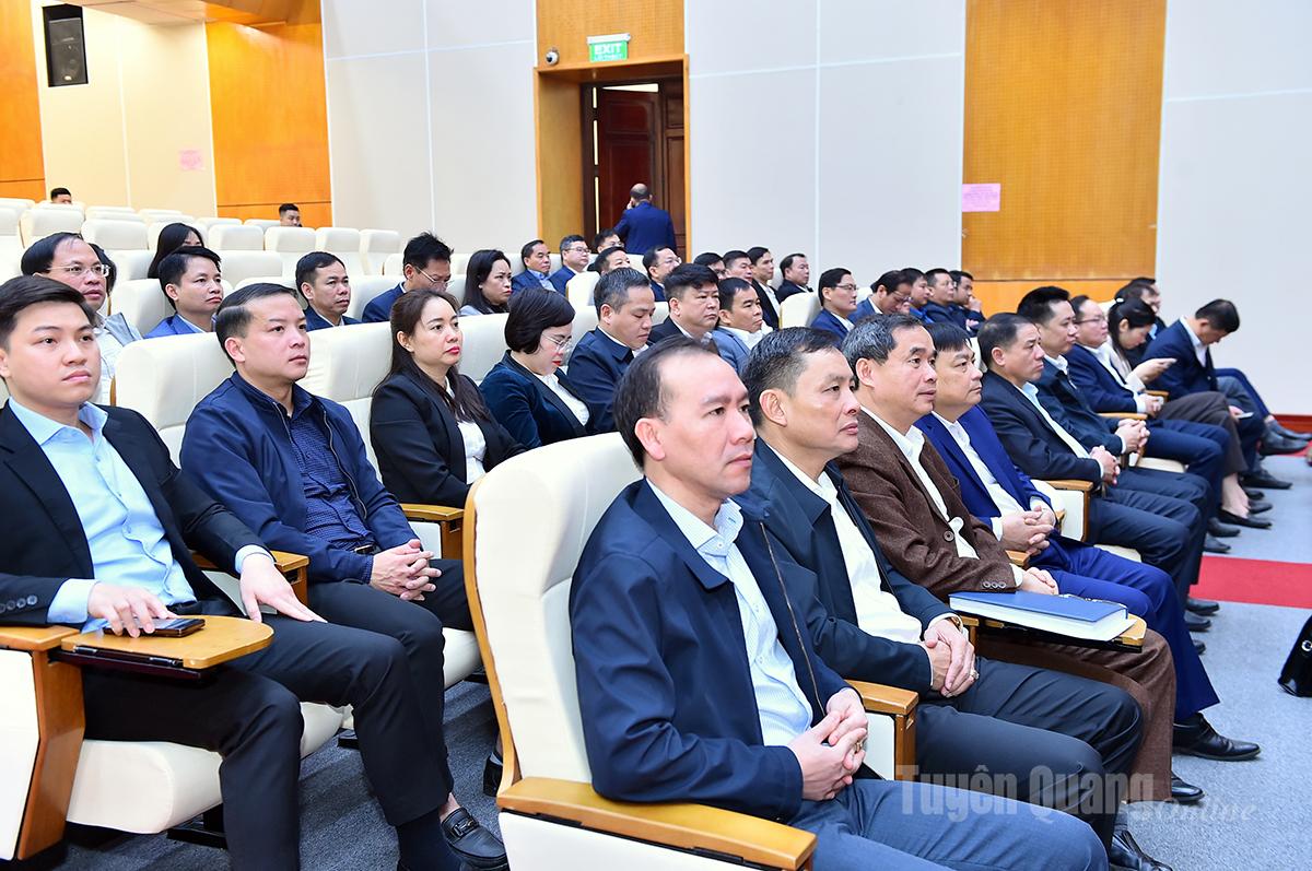 Thường trực Đảng ủy các xã, phường tham dự hội nghị.