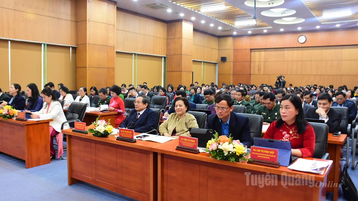 Đại biểu dự Hội nghị Tổng kết công tác xây dựng Đảng và công tác tham mưu, giúp việc của cơ quan Ủy ban MTTQ Việt Nam tỉnh năm 2025; triển khai nhiệm vụ năm 2026.