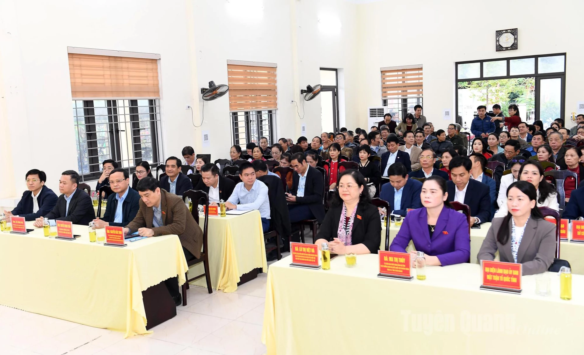 Các đại biểu dự hội nghị.