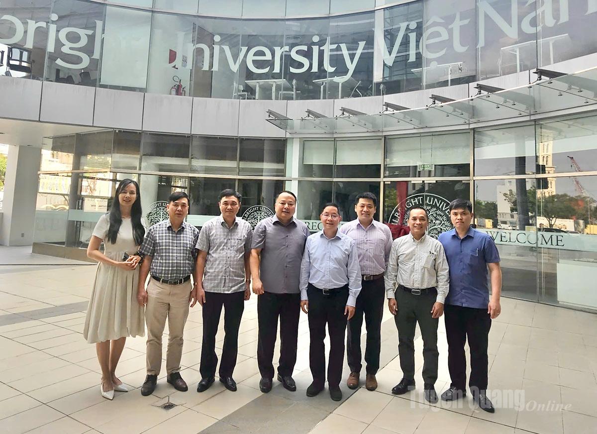 Chủ tịch UBND tỉnh Phan Huy Ngọc cùng Đoàn công tác thăm, làm việc tại Đại học Fulbright.