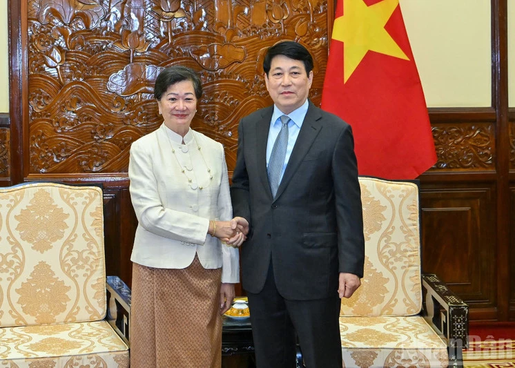 State President Luong Cuong receives outgoing Cambodian Ambassador to Viet Nam Chea Kimtha in Ha Noi on December 29, 2025. (Photo: Thuy Nguyen)