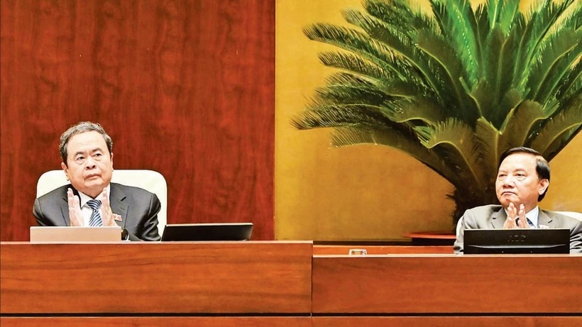 Quốc hội thông qua nhiều luật, nghị quyết nhằm tháo gỡ “điểm nghẽn” thể chế