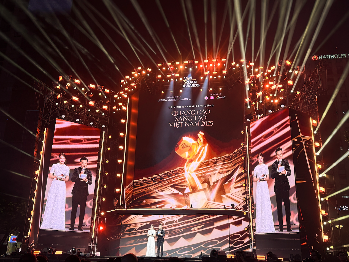 Vạn Xuân Awards – Giải thưởng Quảng cáo Sáng tạo Việt Nam do Bộ VHTTDL khởi xướng 