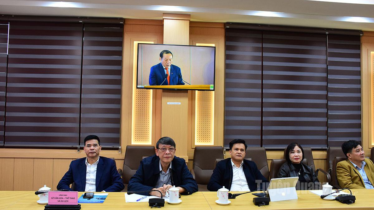 Các đại biểu dự tại điểm cầu Tuyên Quang.