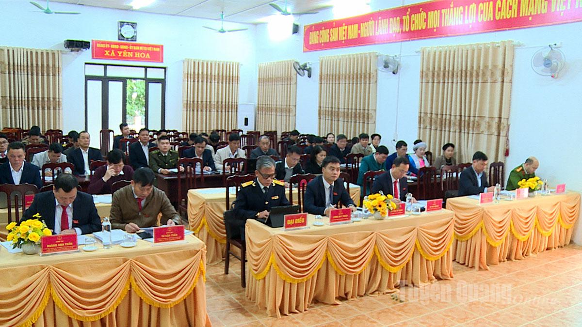 Các đại biểu tham gia Kỳ họp thứ hai, HĐND xã khóa XXII, nhiệm kỳ 2021 – 2026.