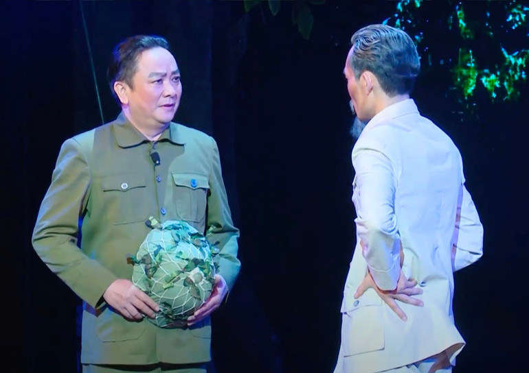 canh-bac-ho-can-dan-dai-tuong-truoc-luc-ra-mat-tranjpg.png