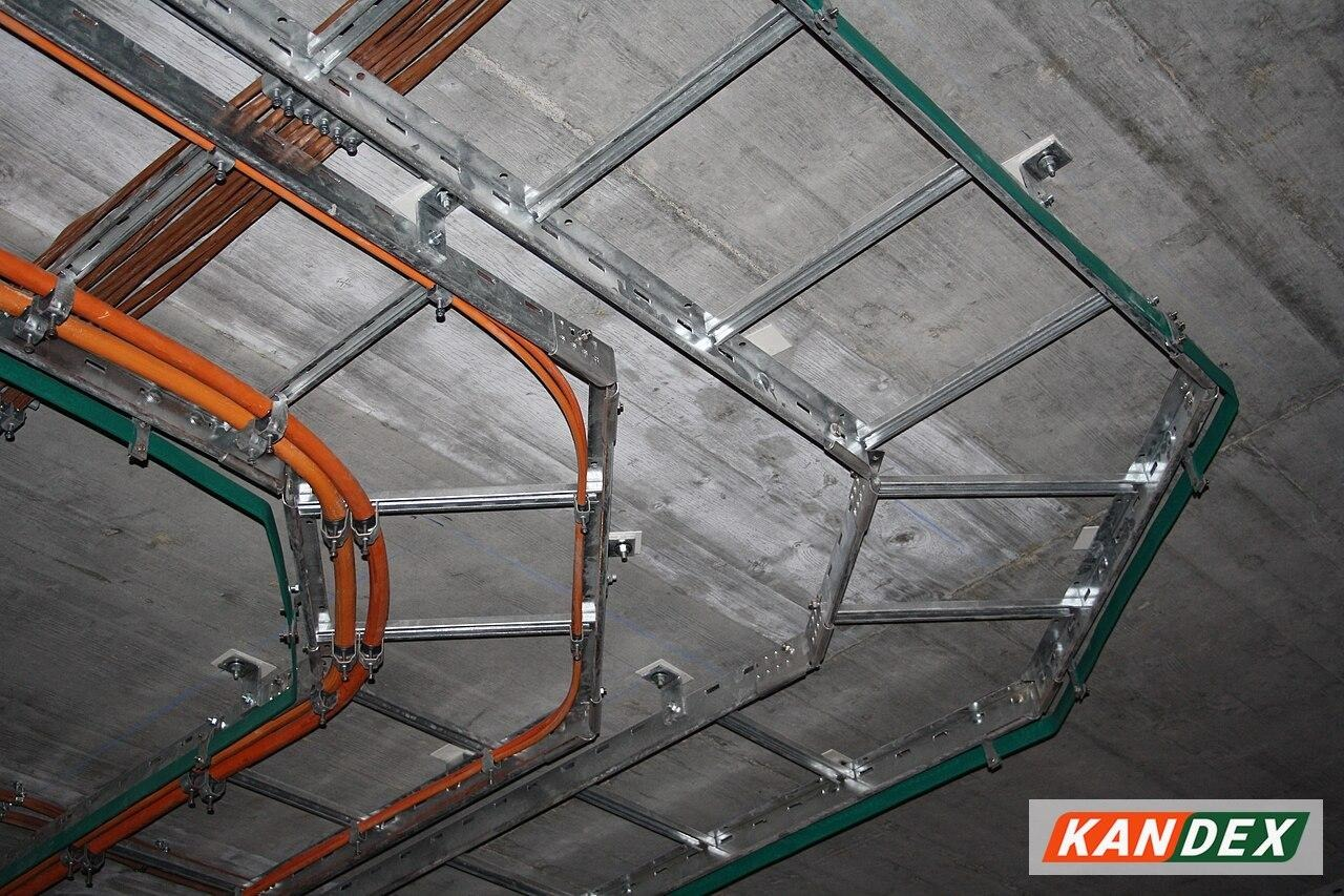 phụ kiện co rẽ thang máng cáp