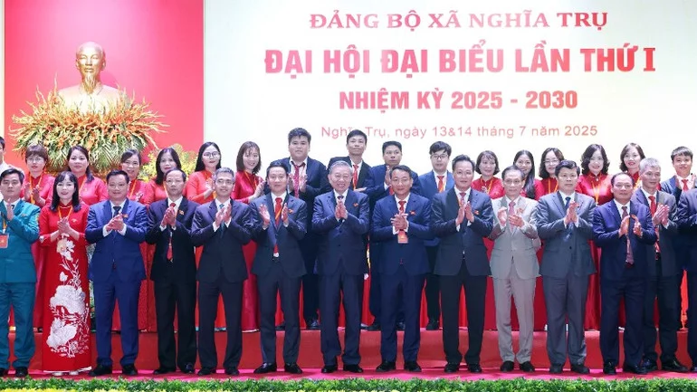 vna-potal-tong-bi-thu-to-lam-du-dai-hoi-dai-bieu-lan-thu-i-nhiem-ky-2025-2030-cua-dang-bo-xa-nghia-tru-8147571-1430.jpg