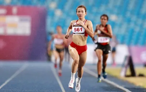 Nguyễn Thị Oanh đã vô địch cự ly 5.000m tại giải vô địch quốc gia 2025. Ảnh: DŨNG PHƯƠNG