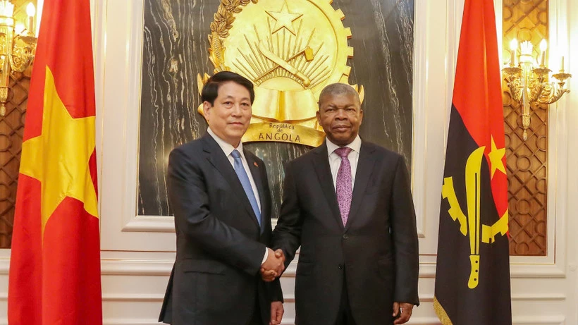 Chủ tịch nước Lương Cường và Tổng thống Angola João Manuel Gonçalves Lourenço.