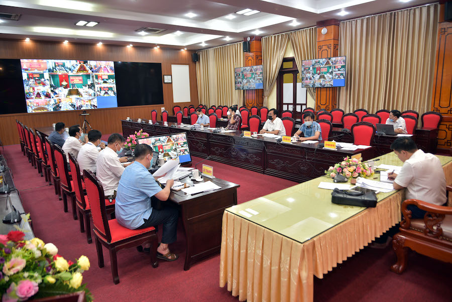 Toàn cảnh hội nghị.