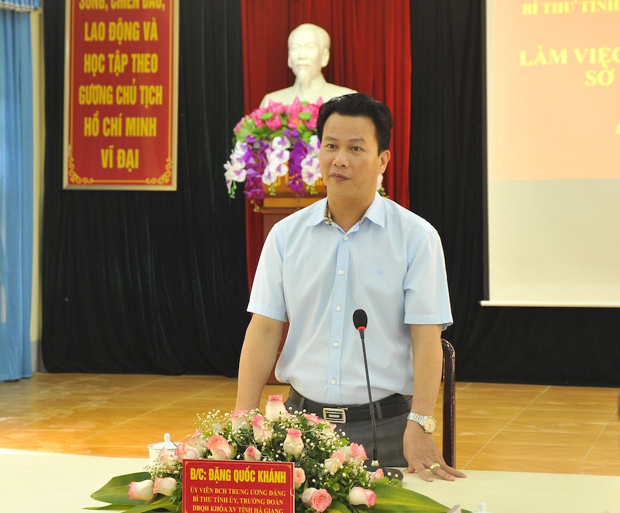 Bí thư Tỉnh ủy Đặng Quốc Khánh phát biểu tại buổi làm việc.