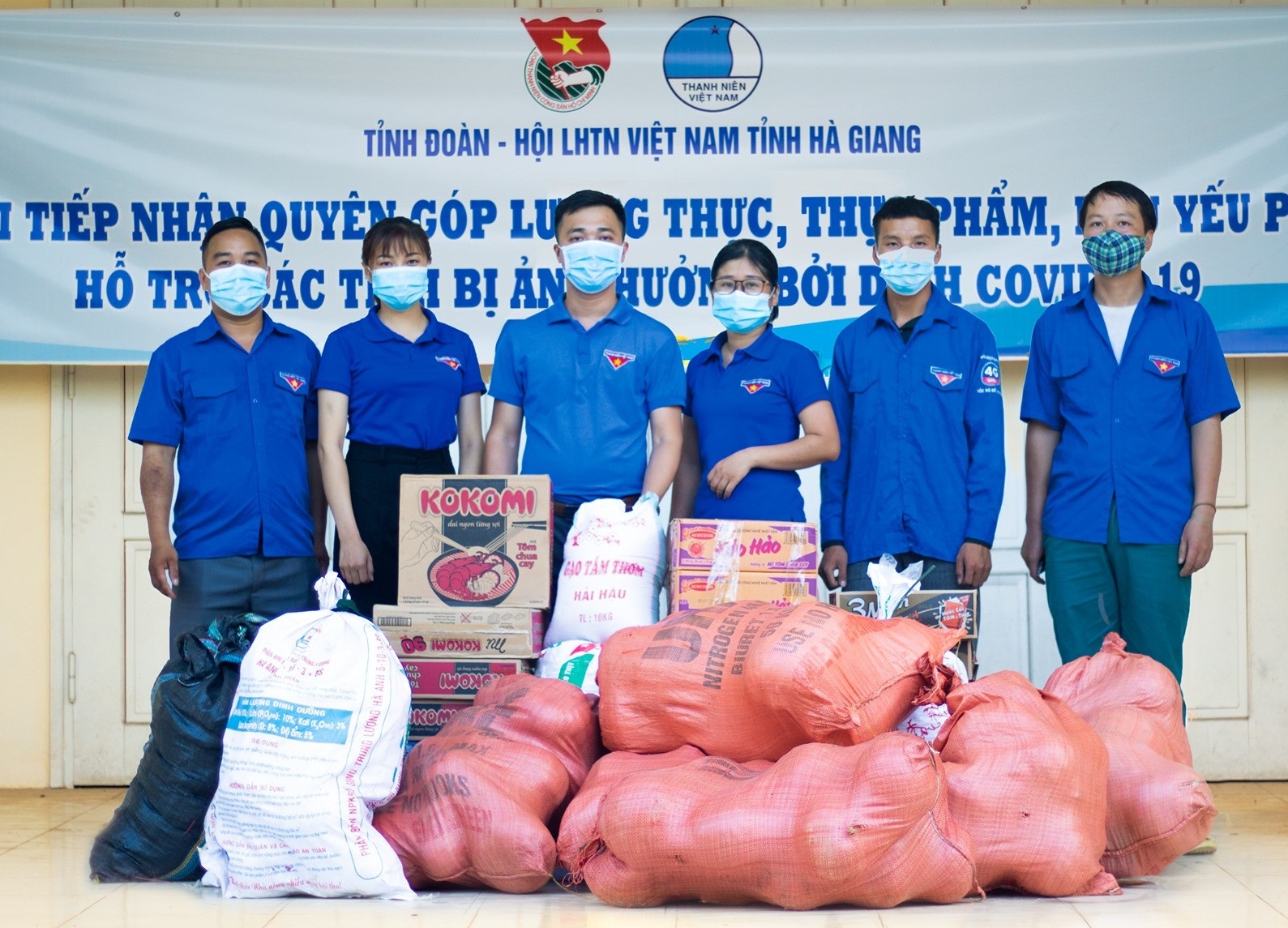 Điểm tiếp nhận các nhu yếu phẩm của Tỉnh đoàn Hà Giang trước đó