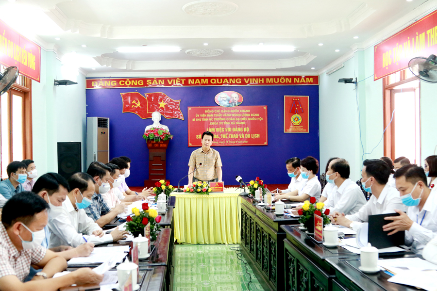 Bí thư Tỉnh ủy Đặng Quốc Khánh phát biểu kết luận buổi làm việc
