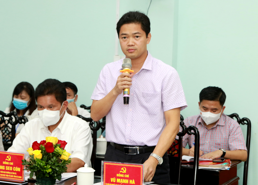 Trưởng ban Tuyên giáo Tỉnh ủy Vũ Mạnh Hà đề nghị tiếp tục làm tốt công tác tuyên truyền, quảng bá du lịch của tỉnh. Phát triển các sản phẩm du lịch đặc trưng, riêng có của Hà Giang.
