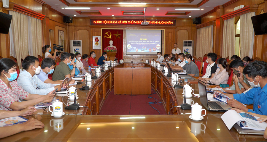 Toàn cảnh buổi tập huấn