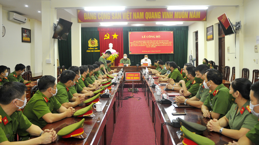 Toàn cảnh buổi lễ.