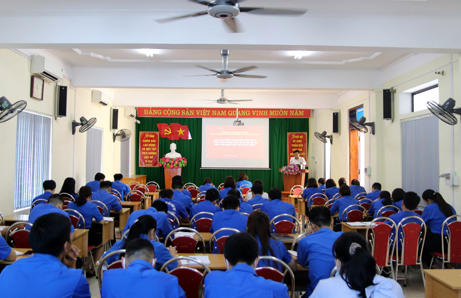 Đoàn Khối Cơ quan – Doanh nghiệp tỉnh quán triệt, học tập Nghị quyết và chuyên đề toàn khóa Đại hội XIII của Đảng.