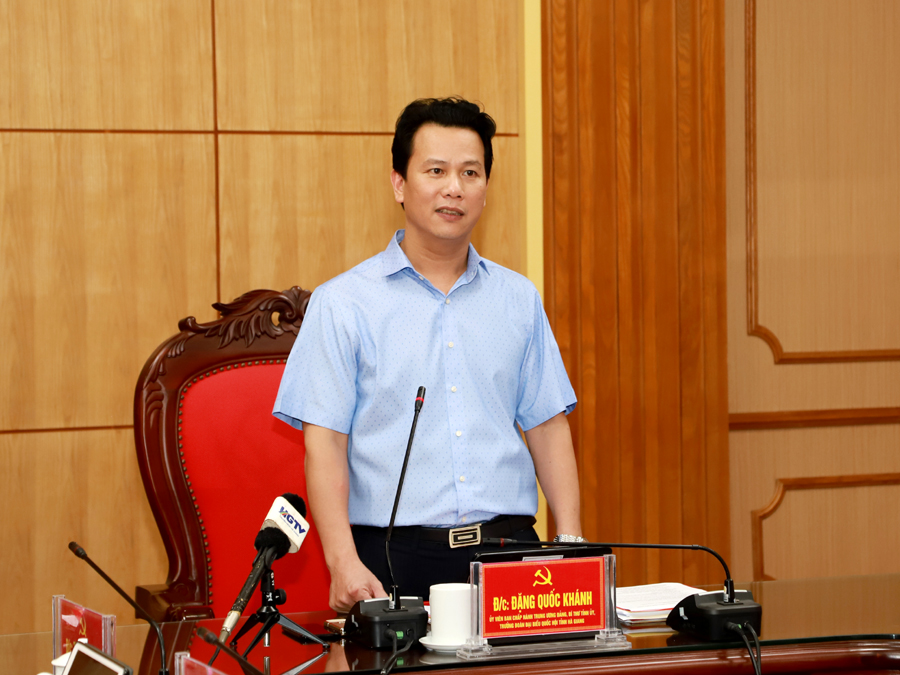 Bí thư Tỉnh ủy Đặng Quốc Khánh phát biểu kết luận phiên họp
