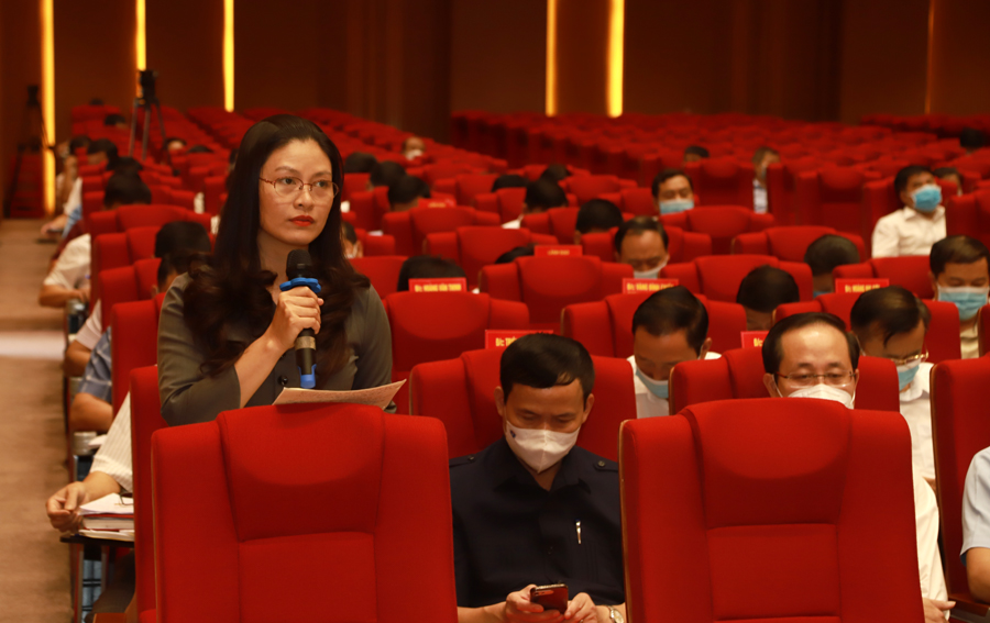 Bí thư Huyện ủy Mèo Vạc Vương Ngọc Hà nêu giải pháp phòng ngừa tình trạng tự tử, mâu thuẫn gia đình dẫn đến mất an ninh trật tự nông thôn trong đồng bào dân tộc thiểu số.