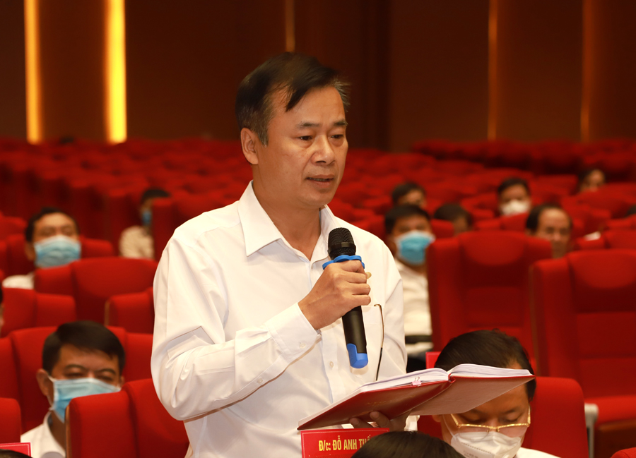 Bí thư Huyện ủy Xín Mần Hoàng Nhị Sơn cho rằng cần đánh giá lại 8 xã phấn đấu đạt chuẩn NTM năm 2021; xác định nguồn lây nhiễm dịch bệnh trên gia súc để phòng dịch tốt hơn