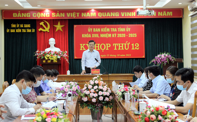 Chủ nhiệm UBKT Tỉnh ủy phát biểu quán triệt tại Kỳ họp.