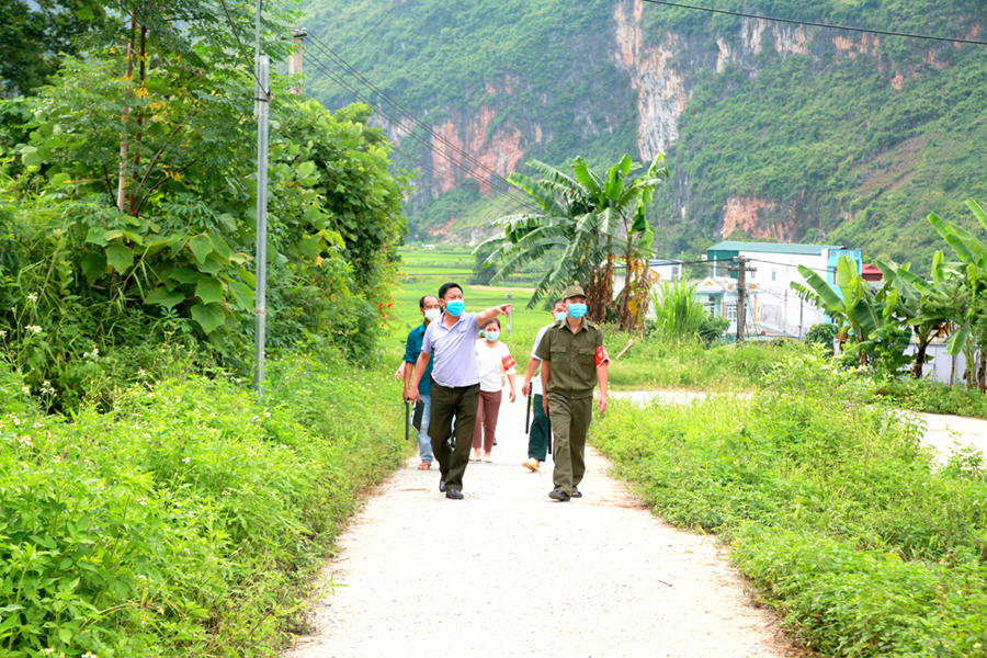 Mô hình tự quản “Thôn bản bình yên, nhân dân đoàn kết” phát huy hiệu quả trong đảm bảo an ninh, trật tự vùng giáp ranh.