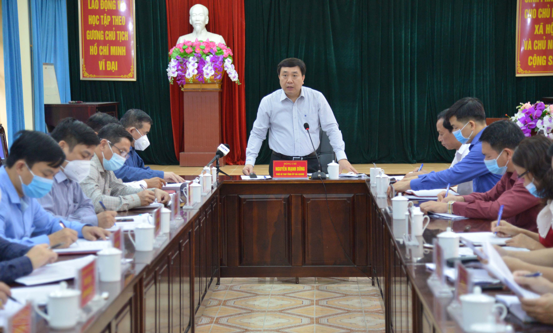 Toàn cảnh buổi làm việc