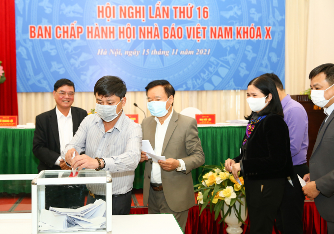 Với tinh thần trách nhiệm, Hội nghị đã trải qua nhiều vòng bỏ phiếu, cơ bản đạt được kết quả tốt đẹp.