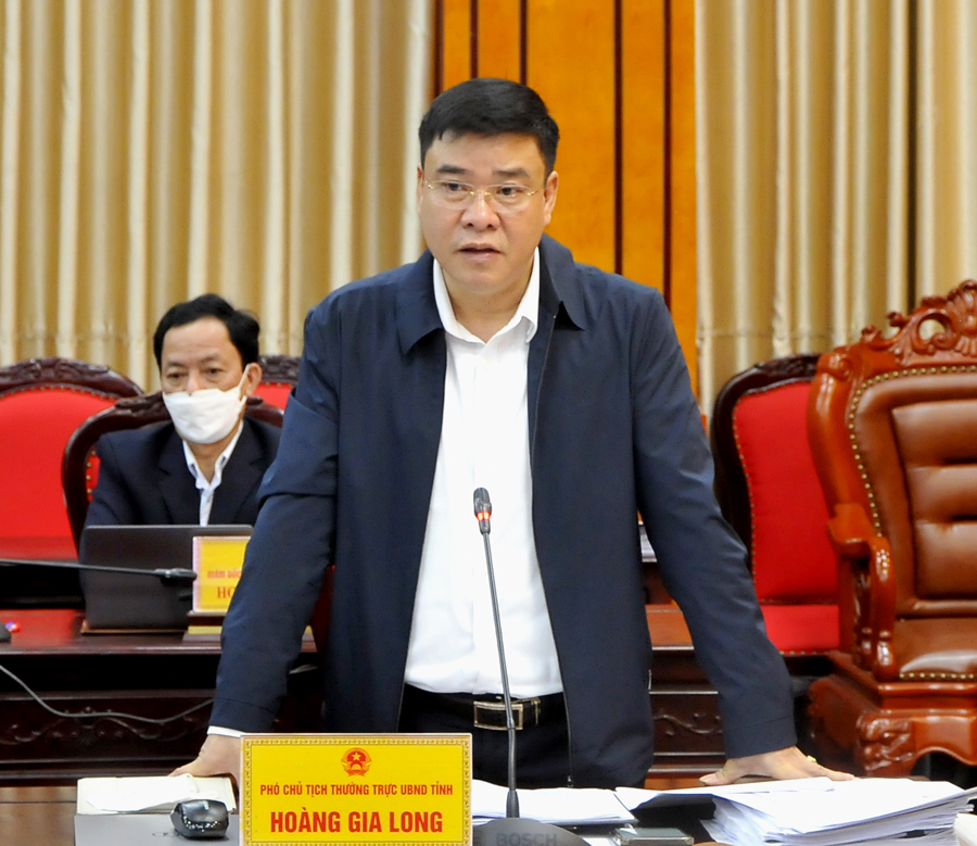 Phó Chủ tịch Thường trực UBND tỉnh Hoàng Gia Long đề nghị các ngành tập trung giải pháp khắc phục khó khăn để hoàn thành mục tiêu đặt ra ở mức cao nhất.