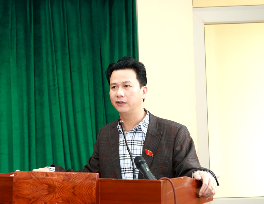 Bí thư Tỉnh ủy Đặng Quốc Khánh tiếp thu các ý kiến của cử tri và thông tin một số nội dung cử tri quan tâm