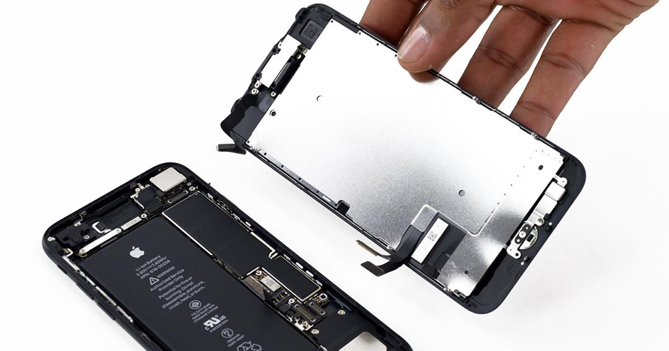 Thay màn hình iPhone chính hãng, giá tốt tại Truesmart
