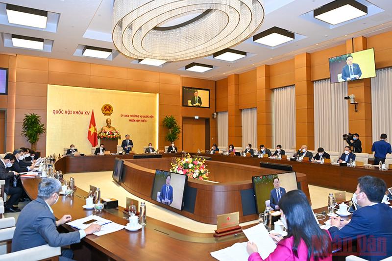 Quang cảnh phiên họp thứ năm Ủy ban Thường vụ Quốc hội khóa XV.