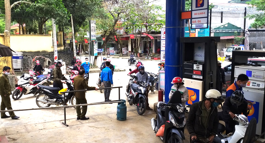 Tăng cường quản lý tiêu chuẩn đo lường chất lượng trong kinh doanh xăng dầu nâng cao sự tin tưởng về chất lượng đối với người dân.