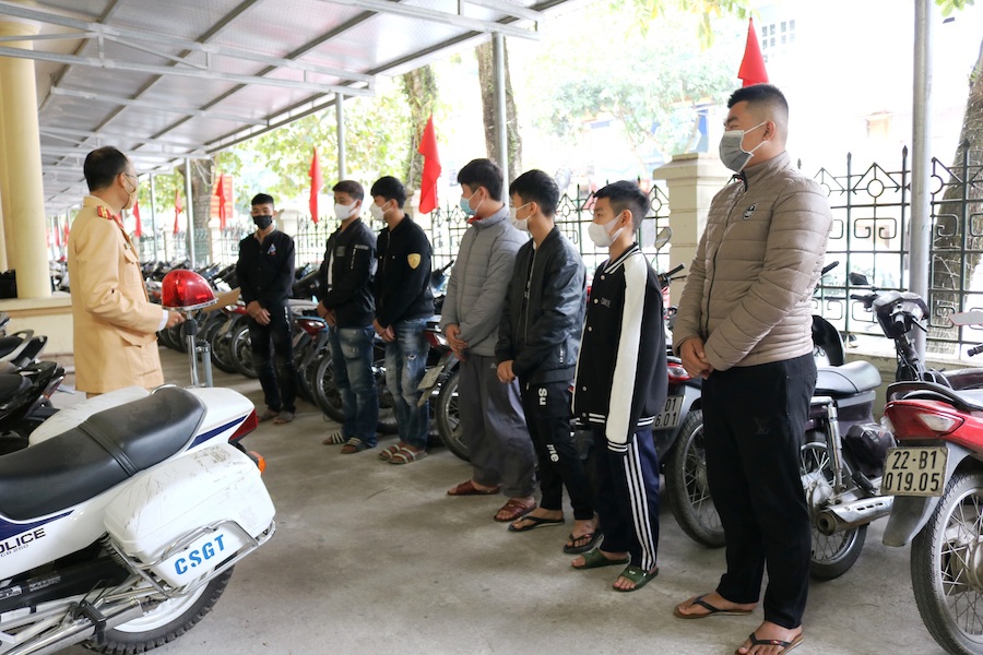 Các thanh, thiếu niên vi phạm Luật Giao thông đường bộ