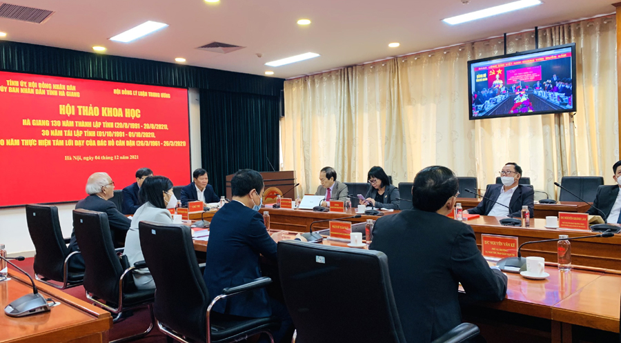 Các đại biểu dự hội thảo tại điểm cầu Hội đồng Lý luận T.Ư
