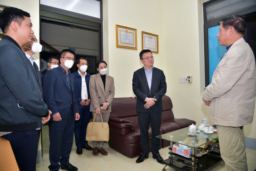 Phó Trưởng ban Tuyên giáo T.Ư, Tổng biên tập Báo Nhân Dân, Chủ tịch Hội Nhà báo Việt Nam Lê Quốc Minh tham quan Hội Nhà báo tỉnh.