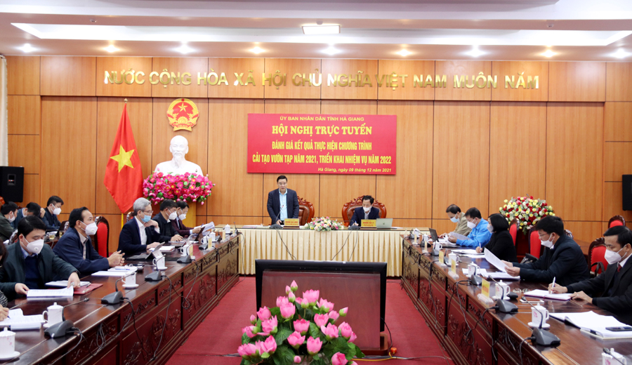 Các đại biểu dự hội nghị tại điểm cầu UBND tỉnh.