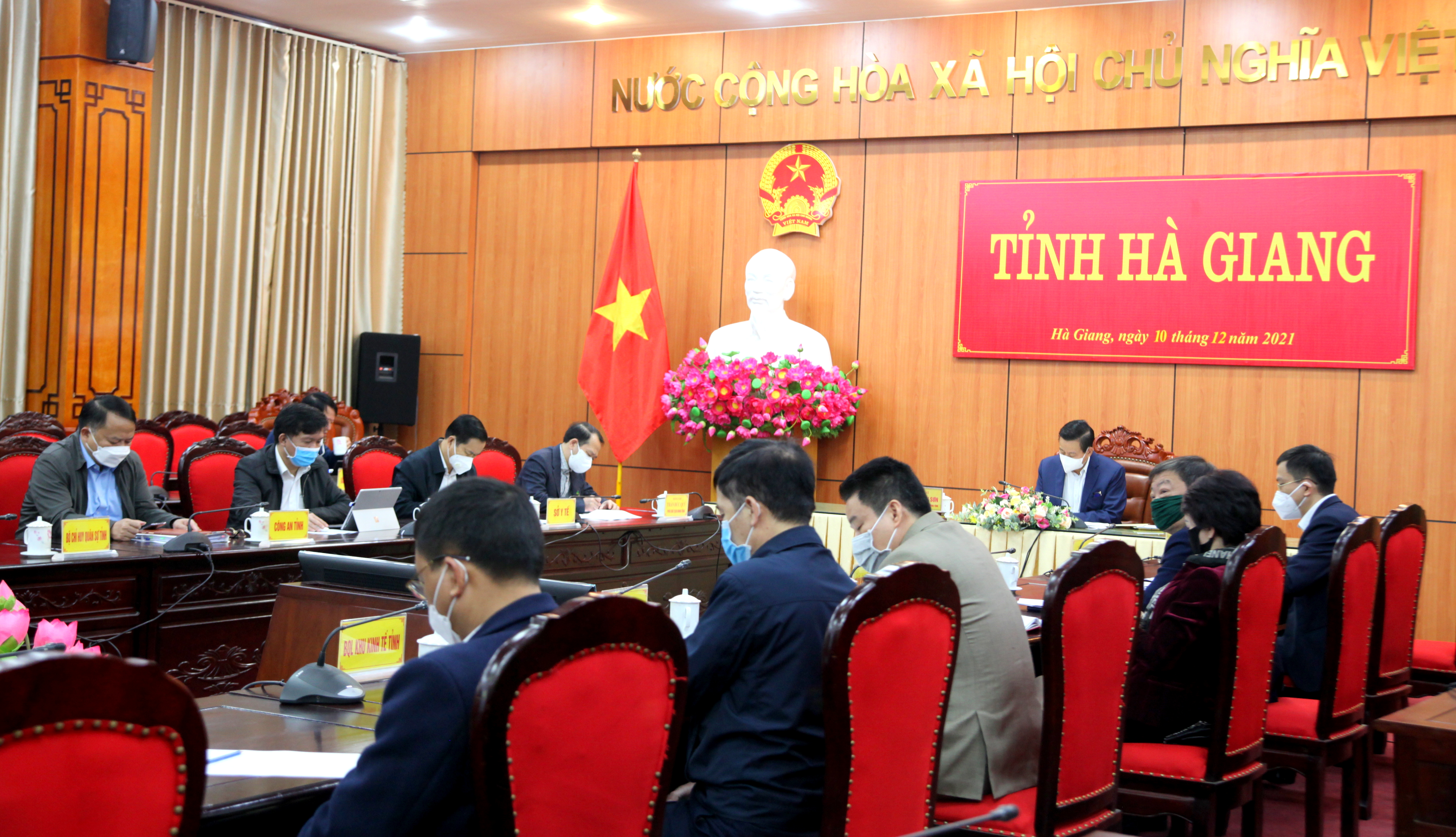 Các đại biểu dự hội nghị tại điểm cầu của tỉnh.