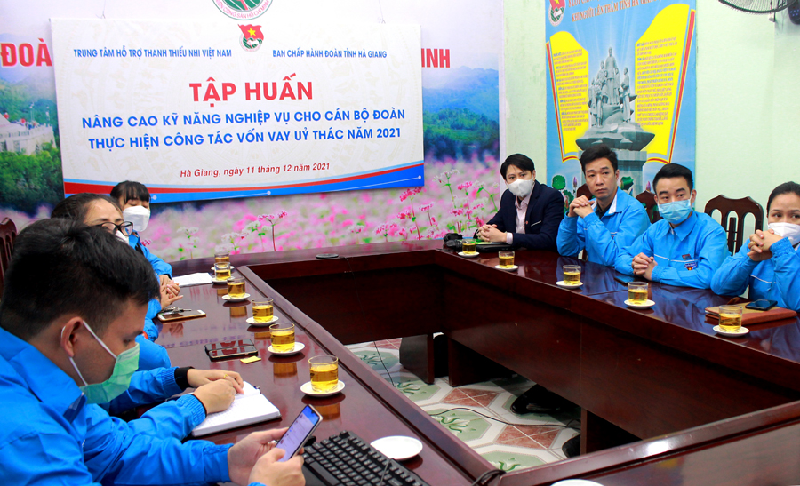 Các đại biểu tham dự buổi tập huấn