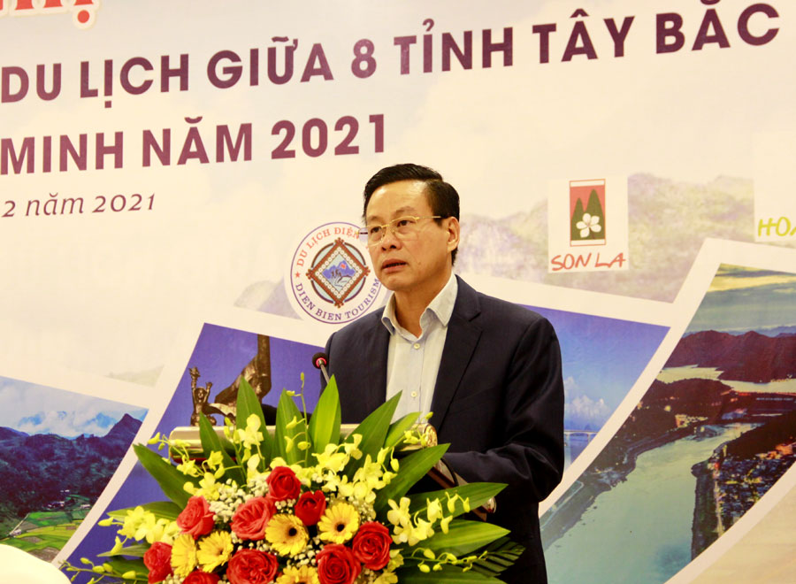 Chủ tịch UBND tỉnh Nguyễn Văn Sơn phát biểu tại hội nghị