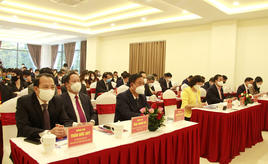 Các đại biểu dự hội nghi